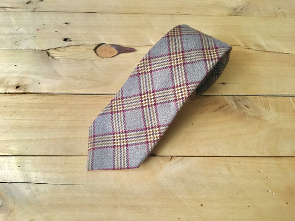 red oak necktie